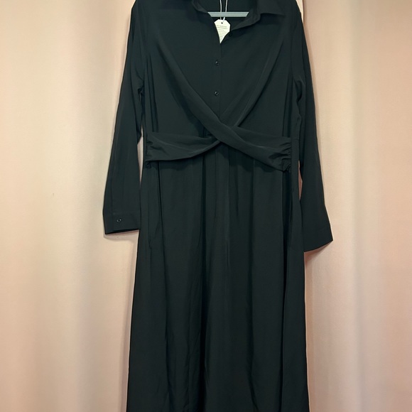 Price Reduction! Women’s long sleeve dress. - Picture 10 of 11